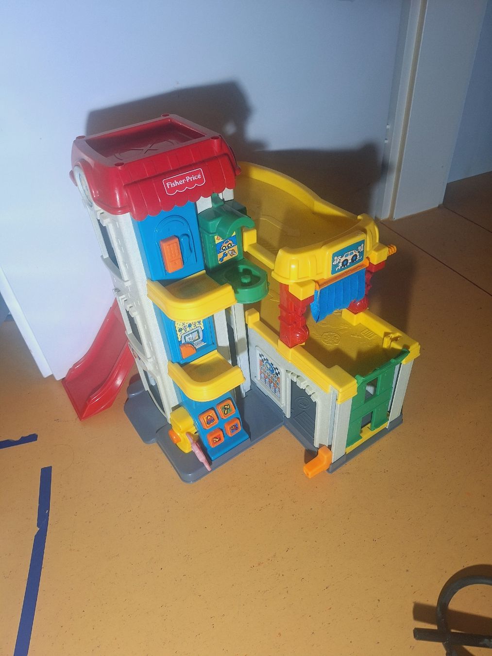 Fisher-Price Spielzeuge: Fisher Price Autogarage – Gebraucht aus Winterthur von pat.paw