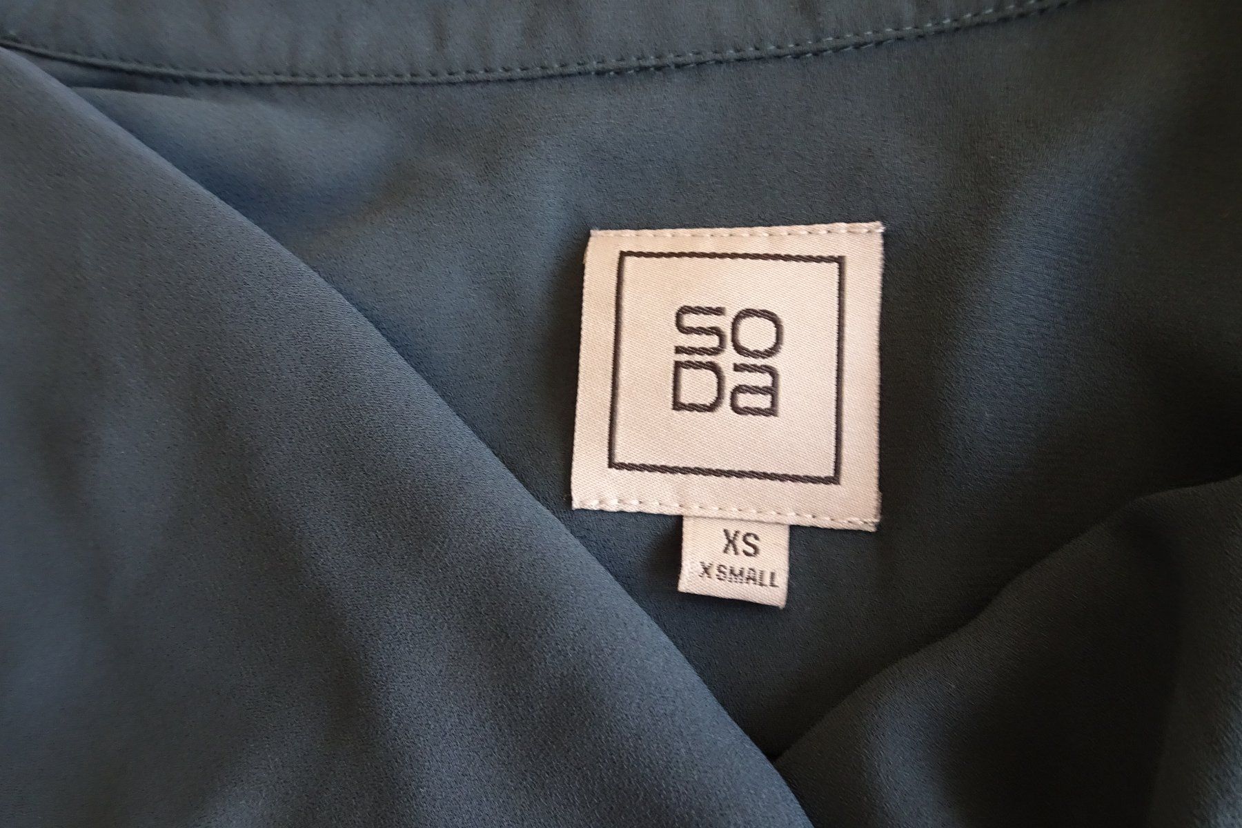 Blusen: leichte, chicke Bluse grün Gr. XS – Gebraucht aus Strengelbach von schmetterling20 1
