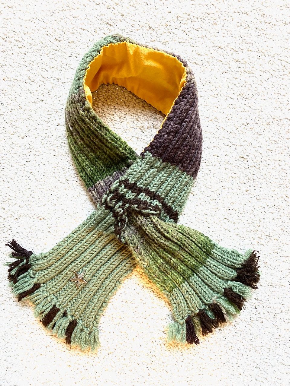 Altro abbigliamento per bambino: Halstuch, kleiner Junge – Usato da Uster venduto da ros_pym8