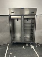 Gastro Kuehlkombination Edelstahl Doppel mit Rollen