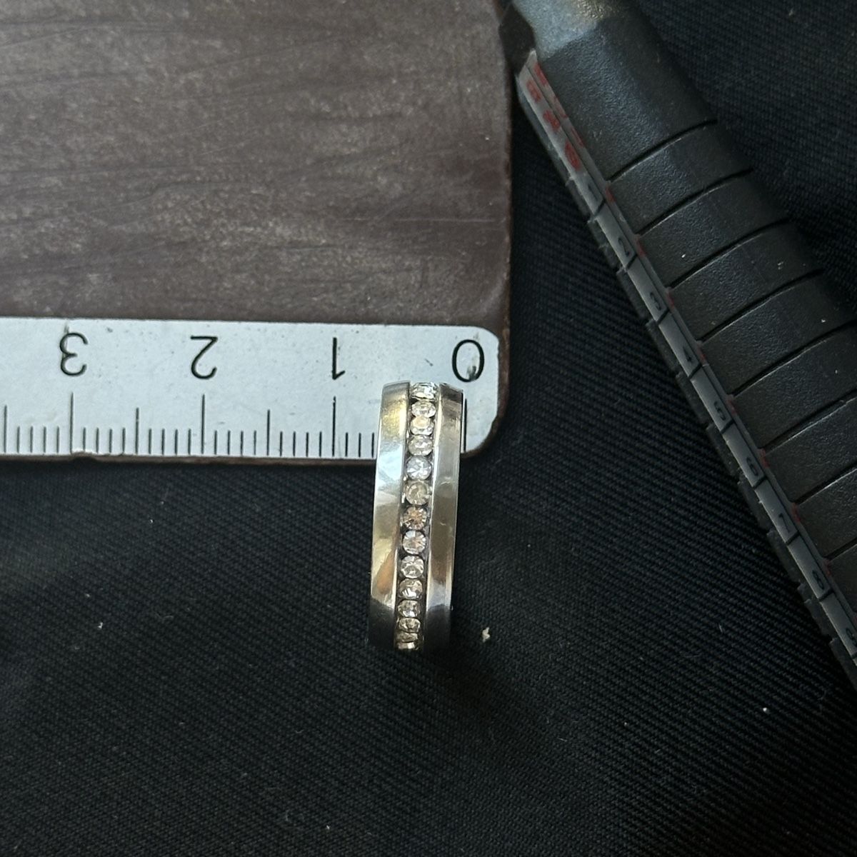 Ringe: Silberner Edelstahl Zirkonia Band Ring – Neu (gemäss Beschreibung) aus Givisiez von dor_xb9k 3