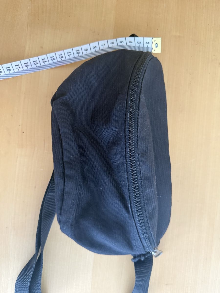 Eastpak Taschen: Eastpak Bauchtasche schwarz  – Gebraucht aus Zug von jan_2pzw 4