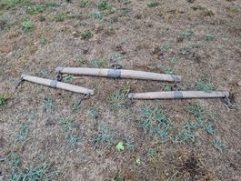 3 Joche für Zugtiere Holz Eisen Grösse unbestimmt