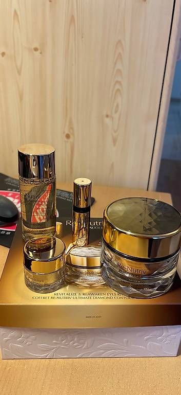 Estée Lauder Gesichtspflege: Estee Lauder Set Re-Nutriv golden Set – Gebraucht aus Zürich von LihuaC 1