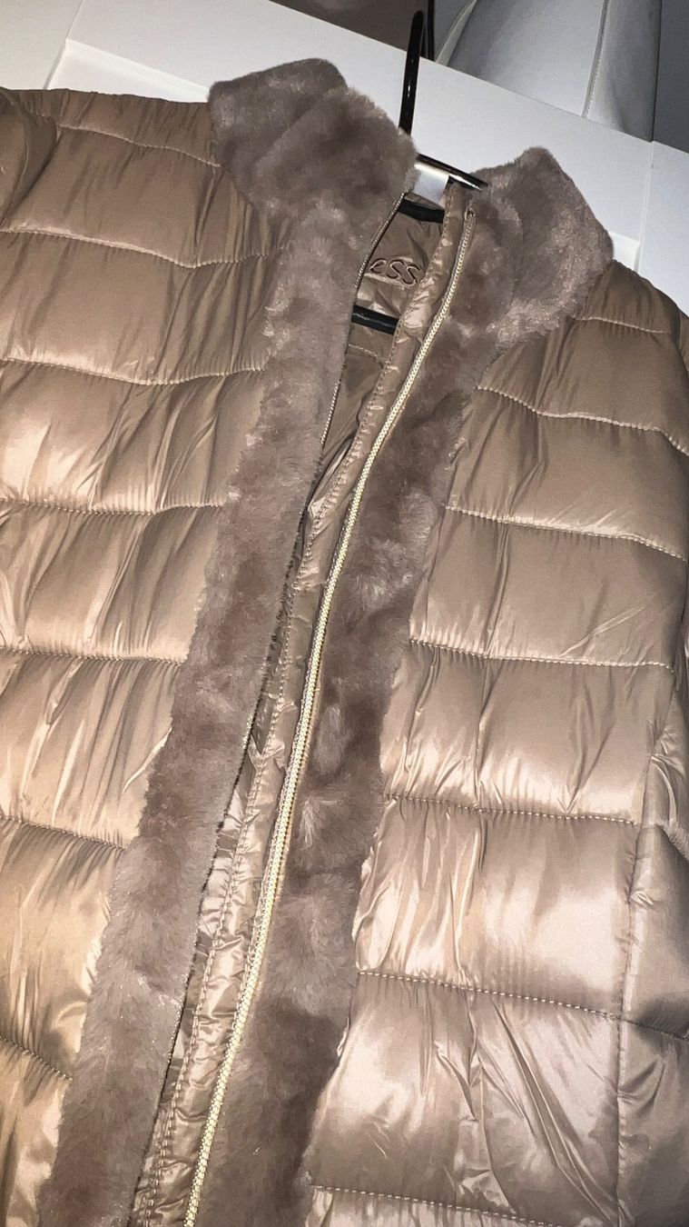 Giacche: • Jacke mit Webpelz • – Difettoso da Basel venduto da mendoza13 2