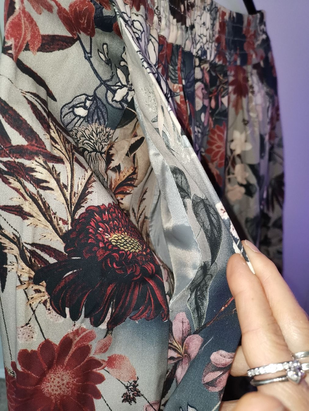 Stradivarius Röcke: Wunderschöner Sommerrock mit Blumenmuster, Grösse S – Gebraucht aus basel von lupettone 1