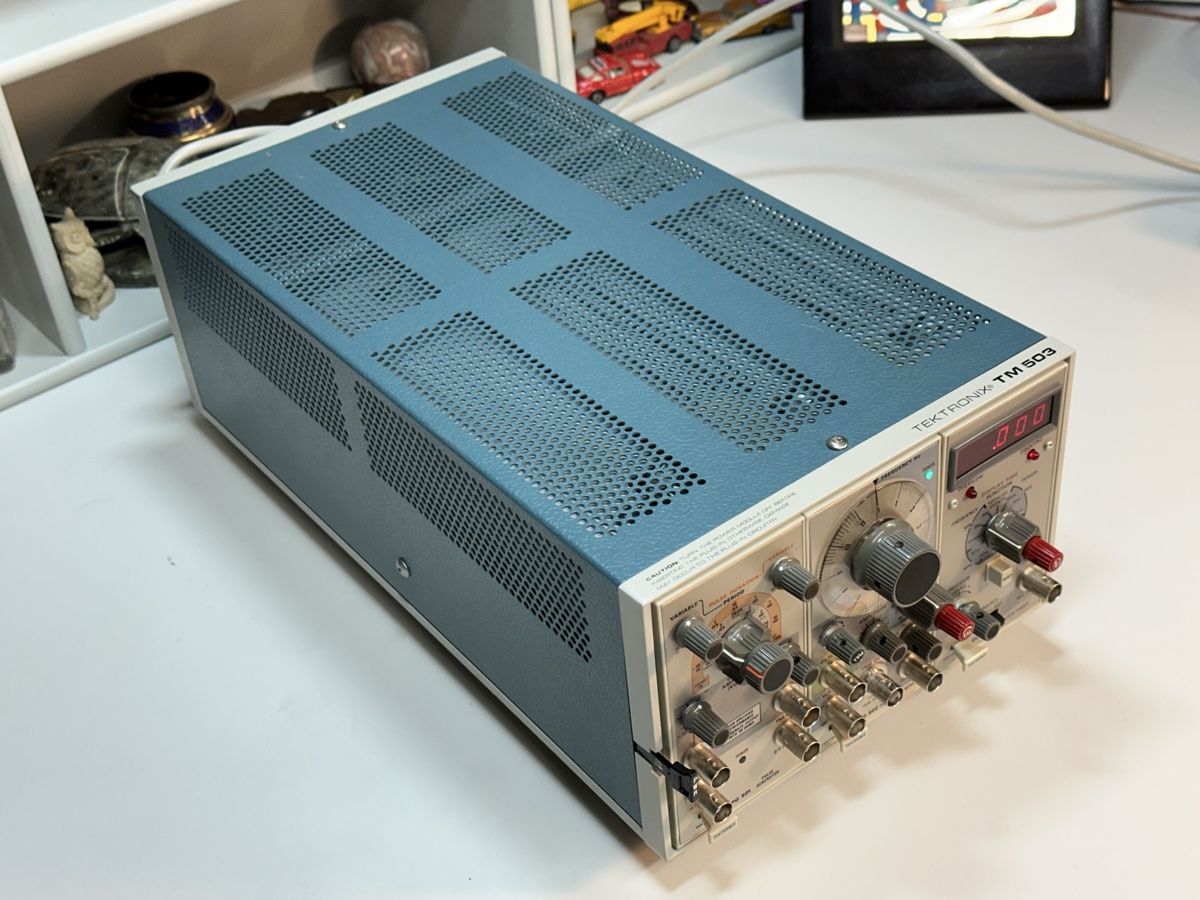 Misurare: Tektronix TM 503 Power Modul – Usato da Wädenswil venduto da HobbyZimmer 1