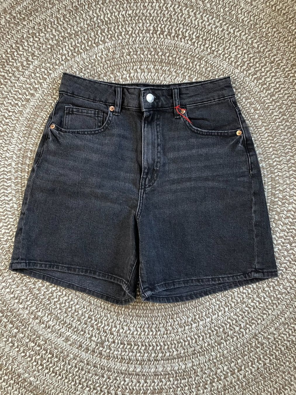 H&M Jeans: H&M Jeansshorts Gr.36 – Usato da Laupen ZH venduto da kar_lfz6