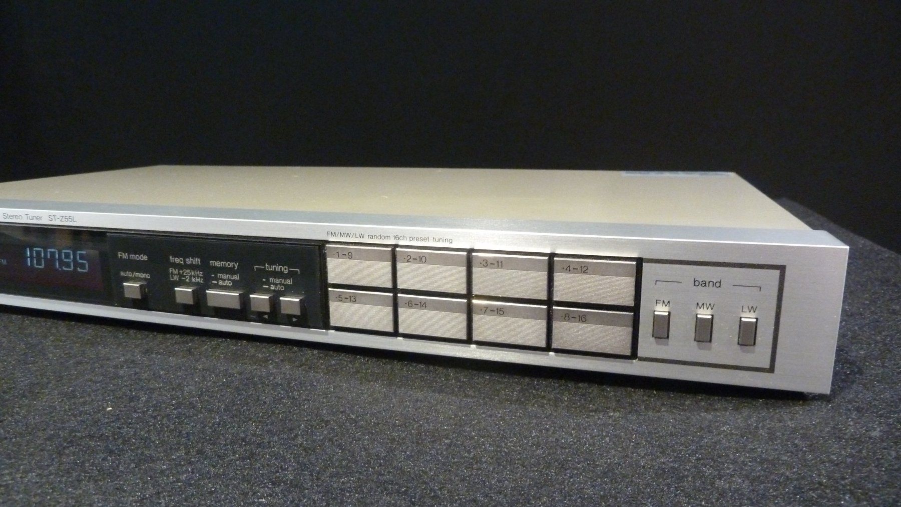 Technics Radios: Technics Tuner ST-Z55L Quartz – D'occasion à Würenlingen par Schneiderhifi 2