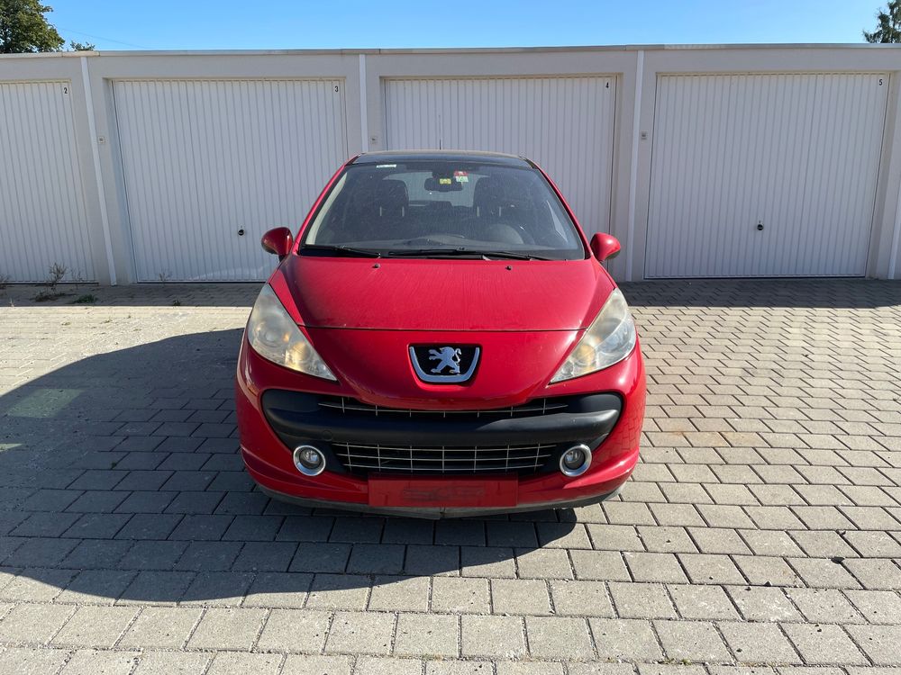 Peugeot 207 1.6 l Turbo