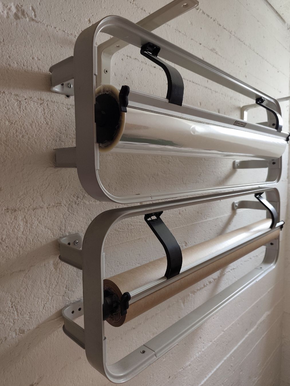 Autres accessoires pour la salle de bain: 2 Rollenhalter Papierabroller aus Metall – Neuf (Voir description) à Zürich par valea01 1