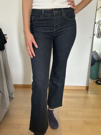 Jeans bootcut foncées