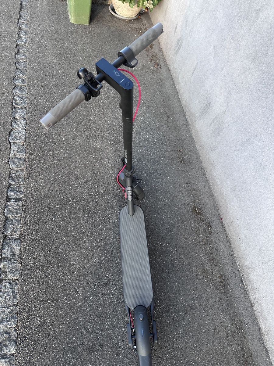 Xiaomi Kickboard: Xiaomi pro Electric Scooter  – Gebraucht aus Aarau von bikestones 6