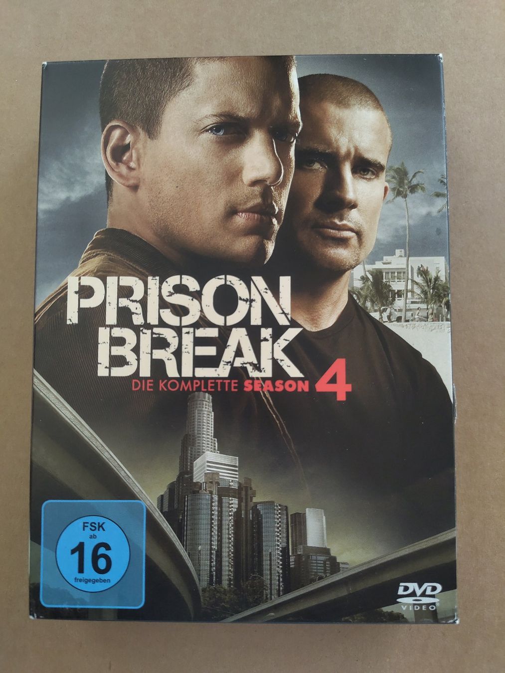 Tutti i DVDs: Prison Break - Komplette Staffeln 1-4 – Usato da Unterkulm venduto da jenswolk 7