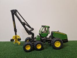 John Deere Harvester Siku 4059 in 1:32