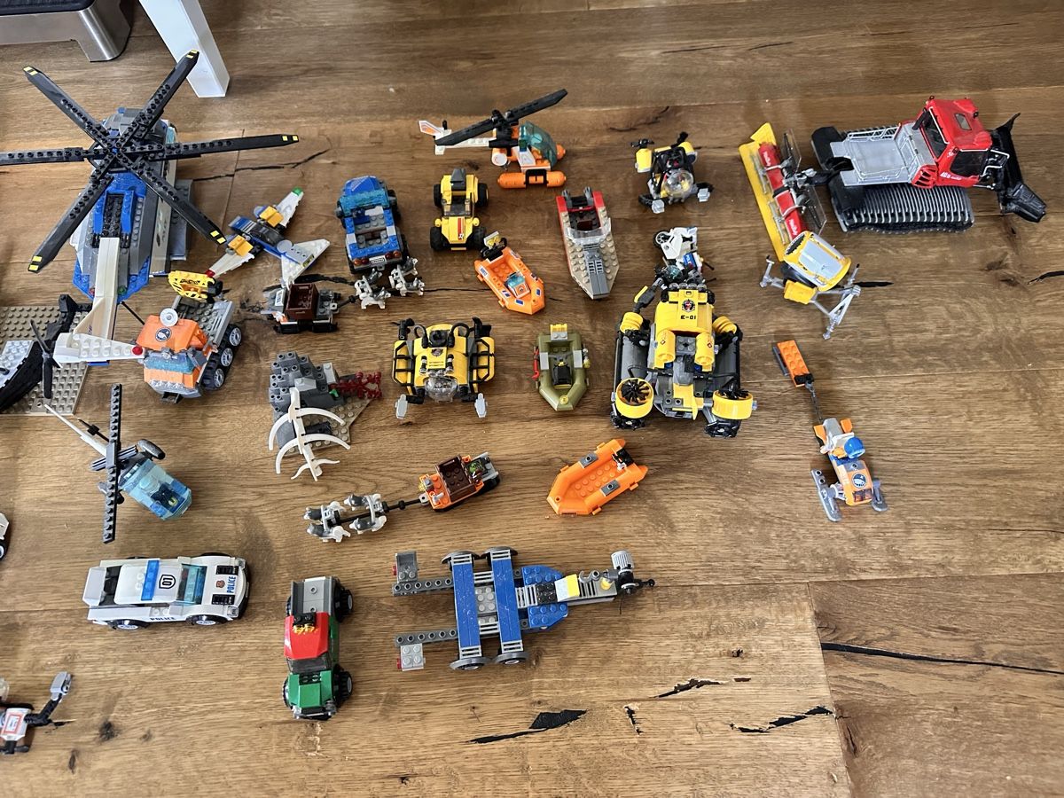 Lego Giocattoli: Coole Lego-Mix Box – Usato da Liebefeld venduto da Alsager 1