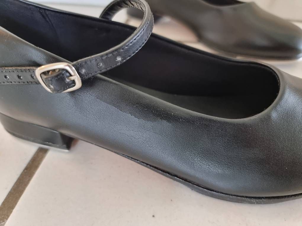 Scarpe da donna: Steppschuhe Damen, Gr. 37, nie gebraucht – Nuovo (secondo la descrizione) da Bellach venduto da aegi_baegi 2