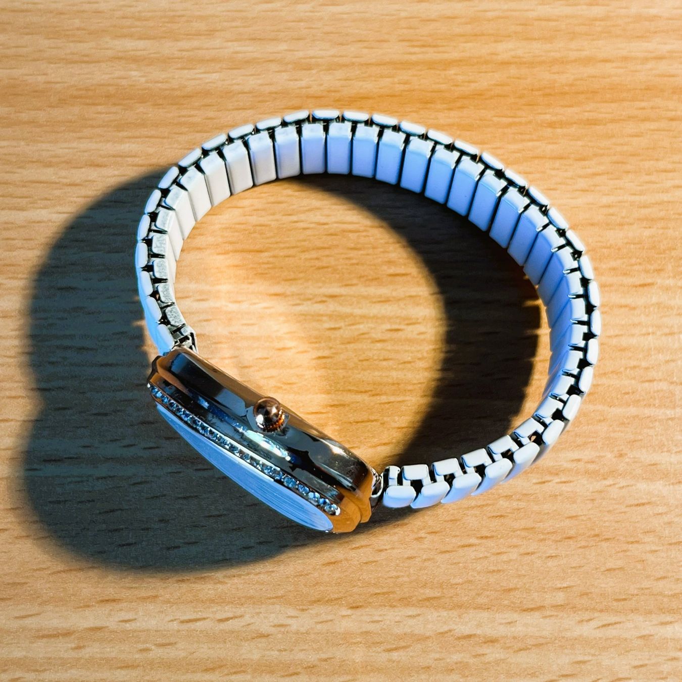 Orologi: Damenuhr weiss elastisches Armband – Nuovo (secondo la descrizione) da Amlikon-Bissegg venduto da riestig 1