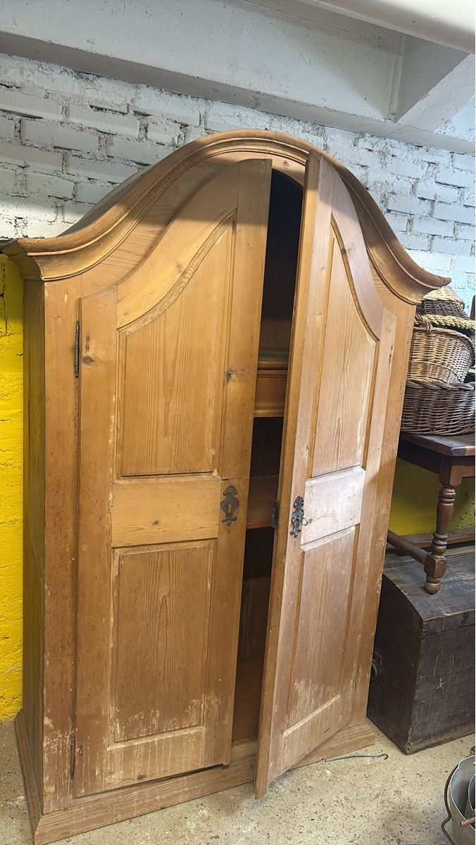 Armadi: Antiker Schrank – Usato da rheineck venduto da Neshi06