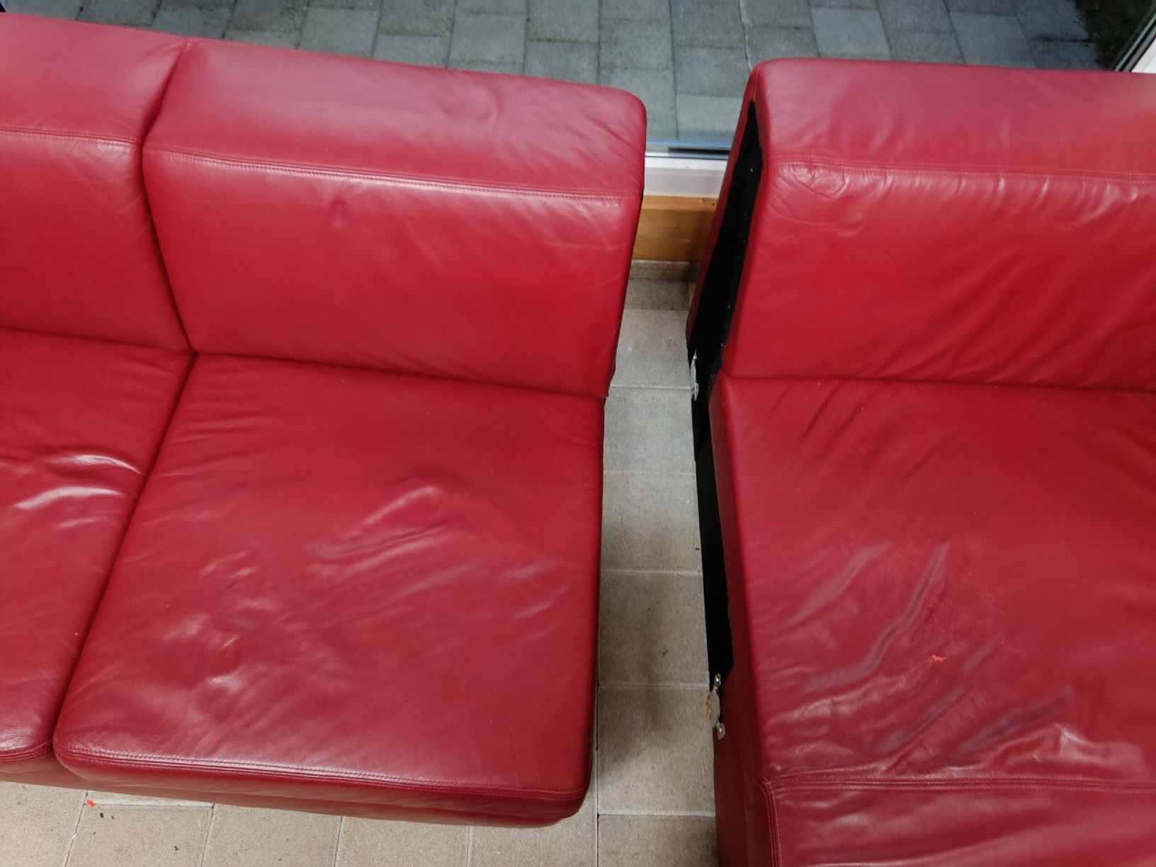 Divani: Rotes Ecksofa aus Kunstleder – Usato da Hasle LU venduto da Schwaendeliflueh1999 3