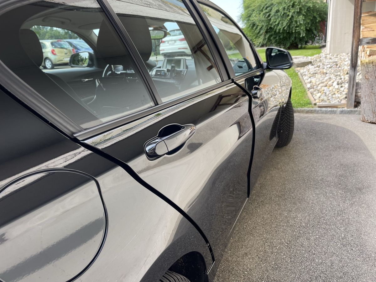 BMW Automobili: BMW 114i, Schwarz – Usato da Flawil venduto da pir_x7ff 4