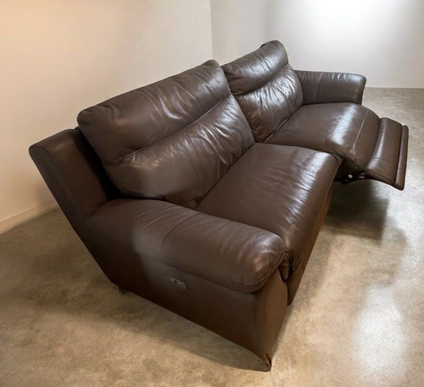 Sofas: 2 Echtleder-Sofas – 4 elektrische Relaxsitze-USB – Gebraucht aus Nebikon von Vanessa2003 5