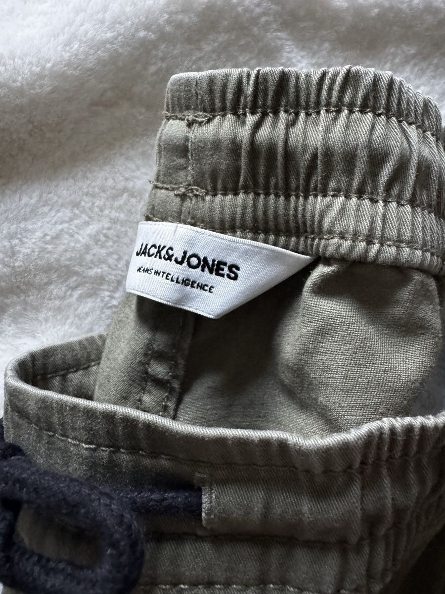 Jack & Jones Pantaloni: Pantalon Jack&Jones gr XL – Usato da Boudry venduto da cranslove 1