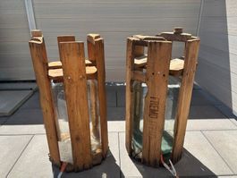 Standflasche im Holzgebinde