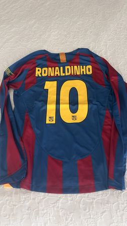 Ronaldinho 10 - Barcelona 2005/06