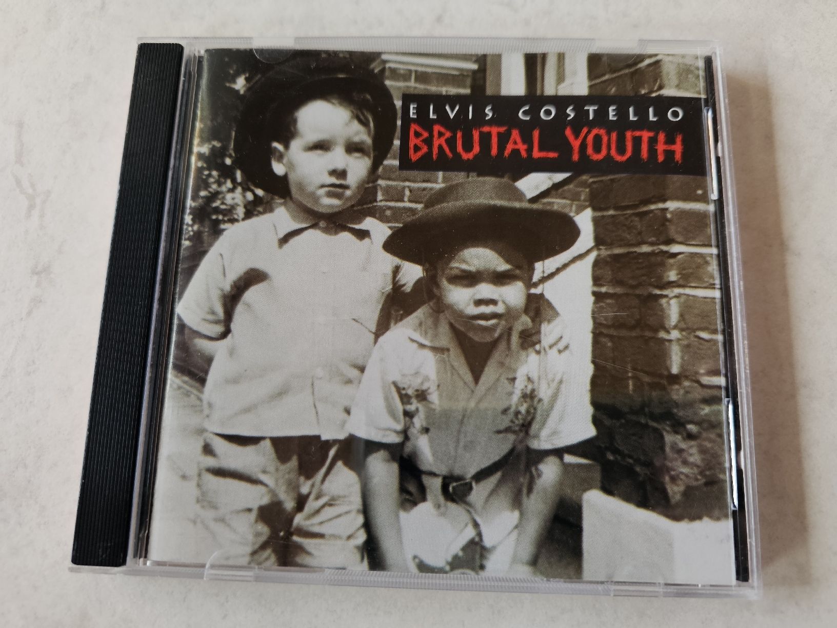 CD: Elvis Costello  -  Brutal Youth – Usato da Schneisingen venduto da backstore24