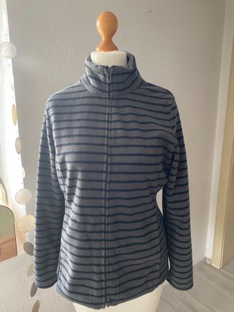 kuschelige Fleecejacke in Gr. M (38/40)