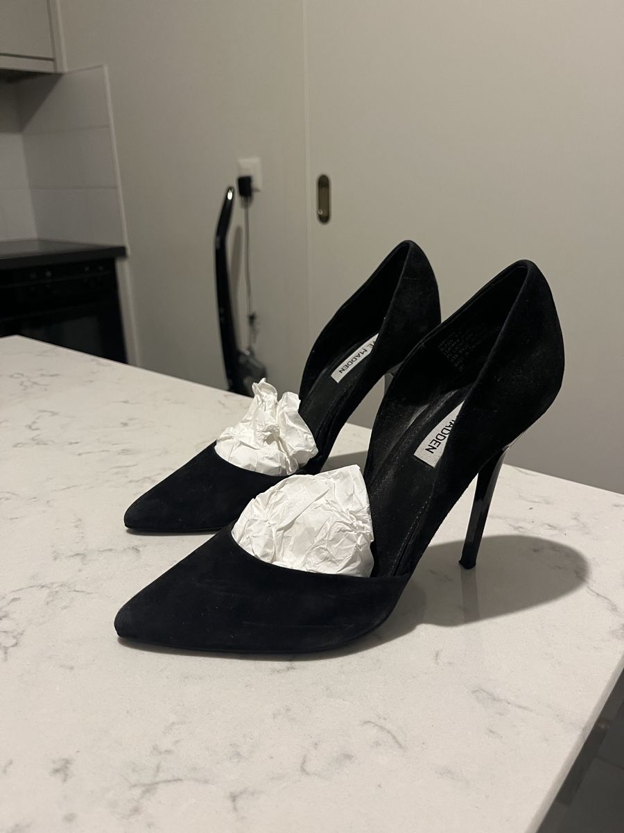 Steve Madden Scarpe da donna: Steve Madden Black Suede Heels - Size US 8.5 – Usato da Mies venduto da nic_yk5d 1