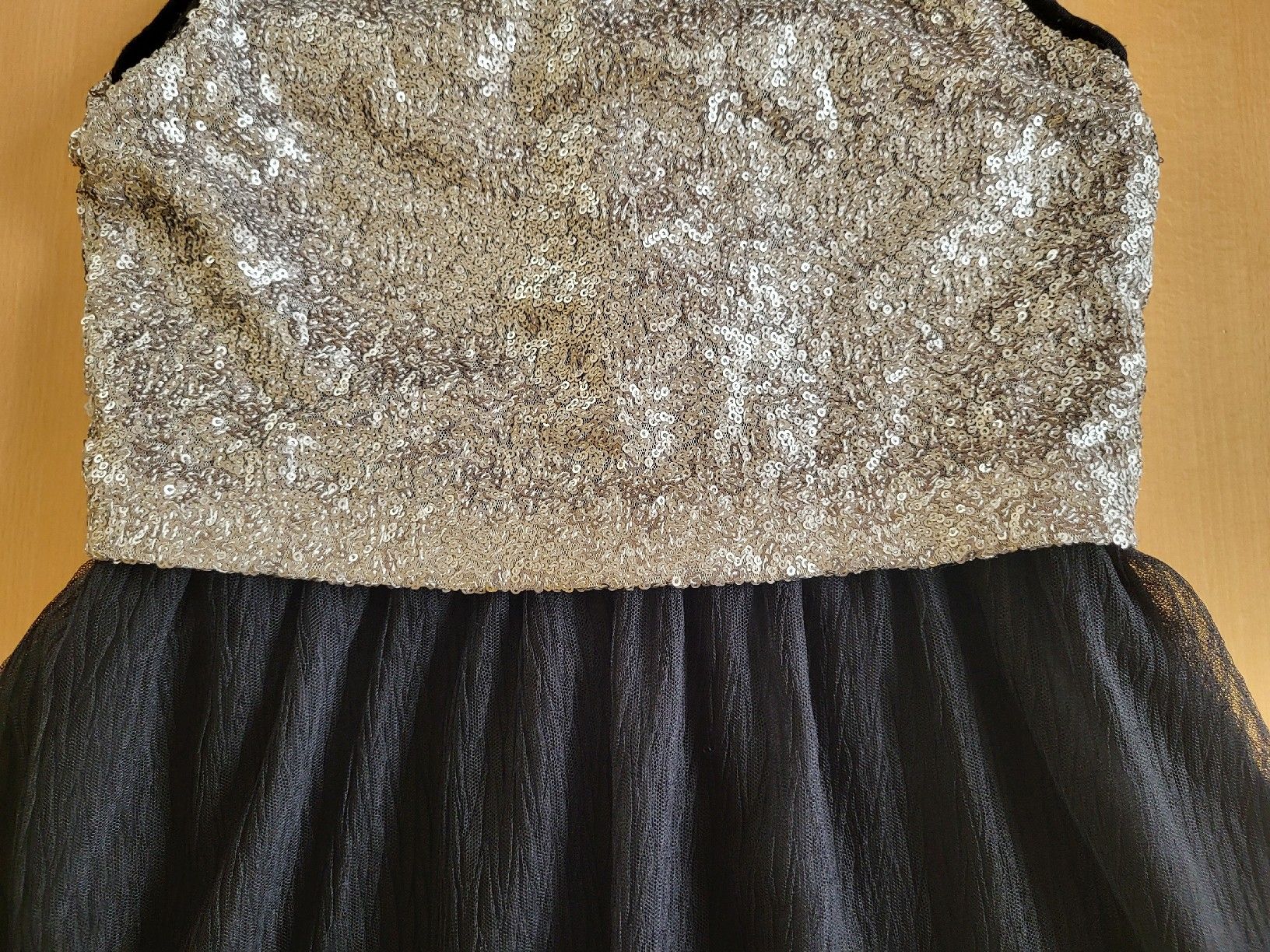 C&A Vestiti & Gonne: Pailletten Kleid Gr. 146 – Usato da Dürrenäsch venduto da DanaW01 7