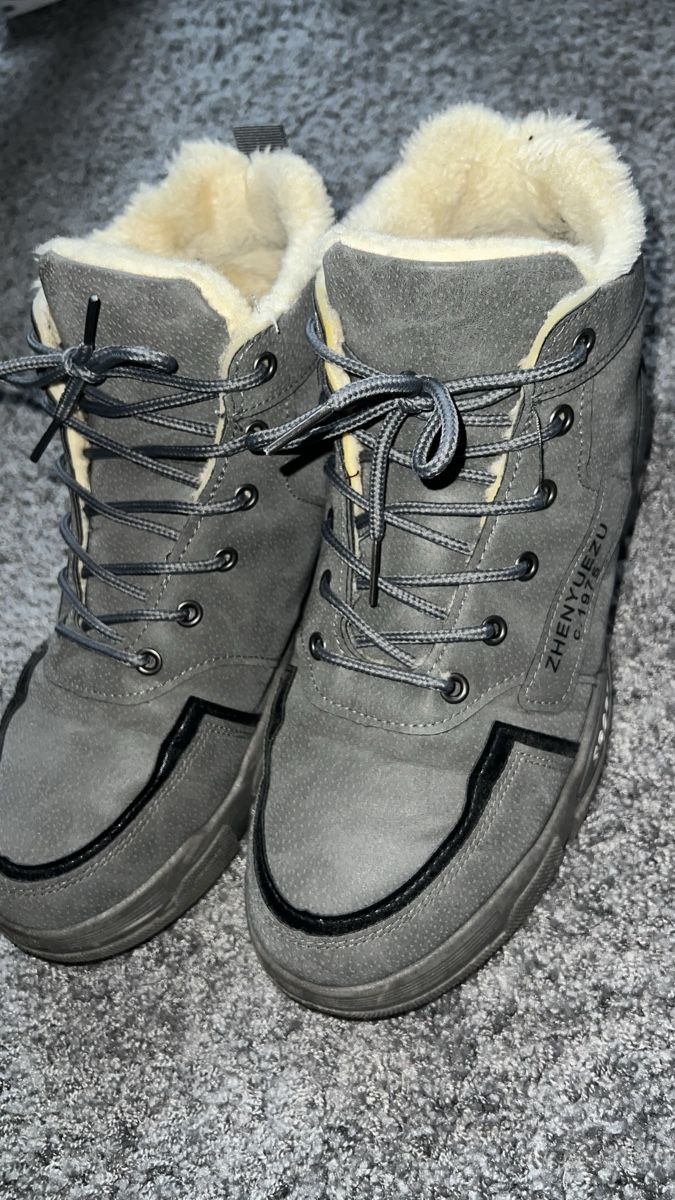 Scarpe da uomo: WINTER SCHUHE AB FR. 1.- – Usato da Zürich venduto da sepp69