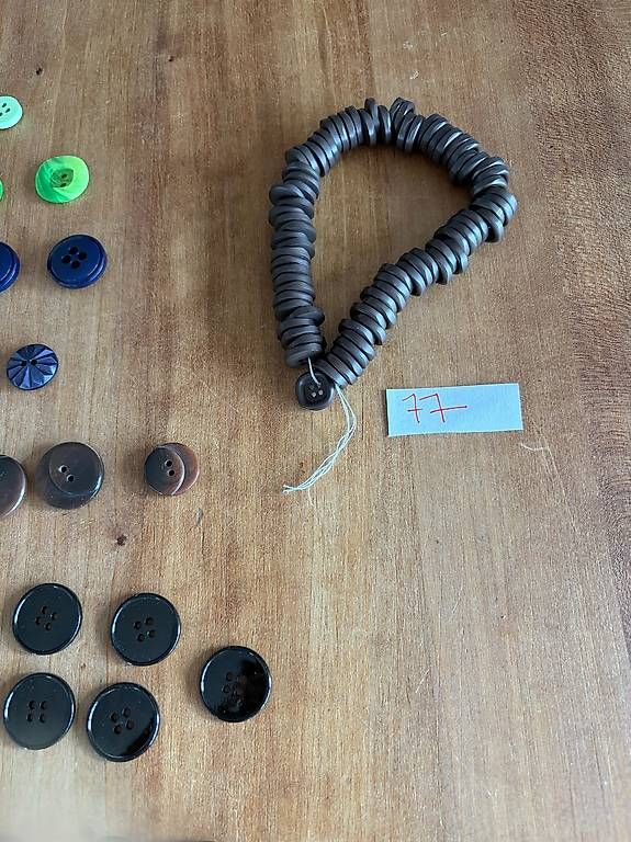 Bottoni: Lot Vintage Knöpfe – Usato da Samstagern venduto da TAAF 4
