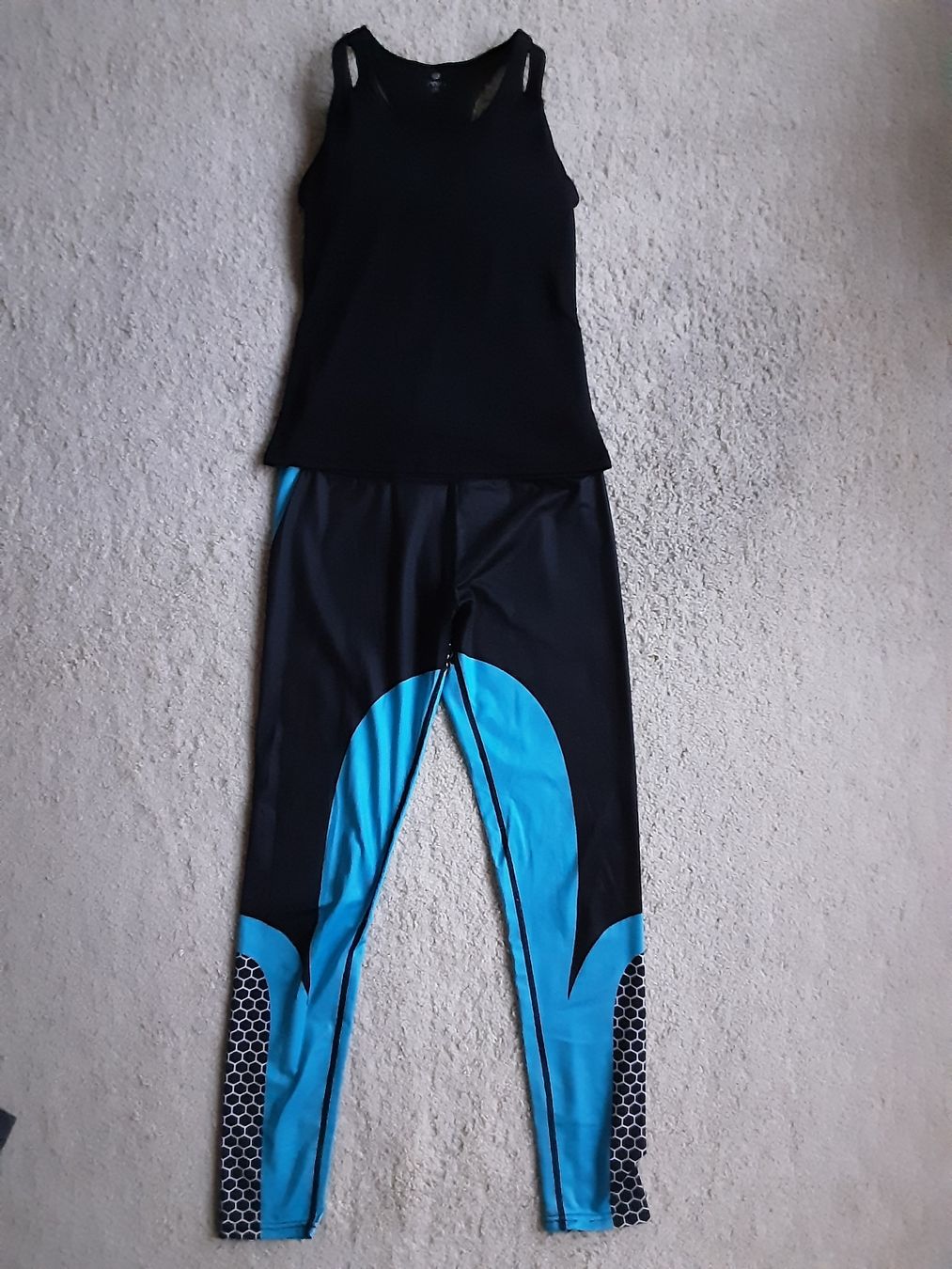 Lots de vêtements: Trainingsset Gr.S – D'occasion à Altdorf UR par Brandli 1