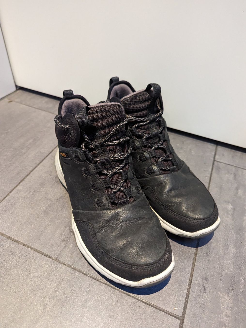 Scarpe da uomo: Teva Outdoorschuhe, Grösse 40 – Usato da Himmelried venduto da Paura 1