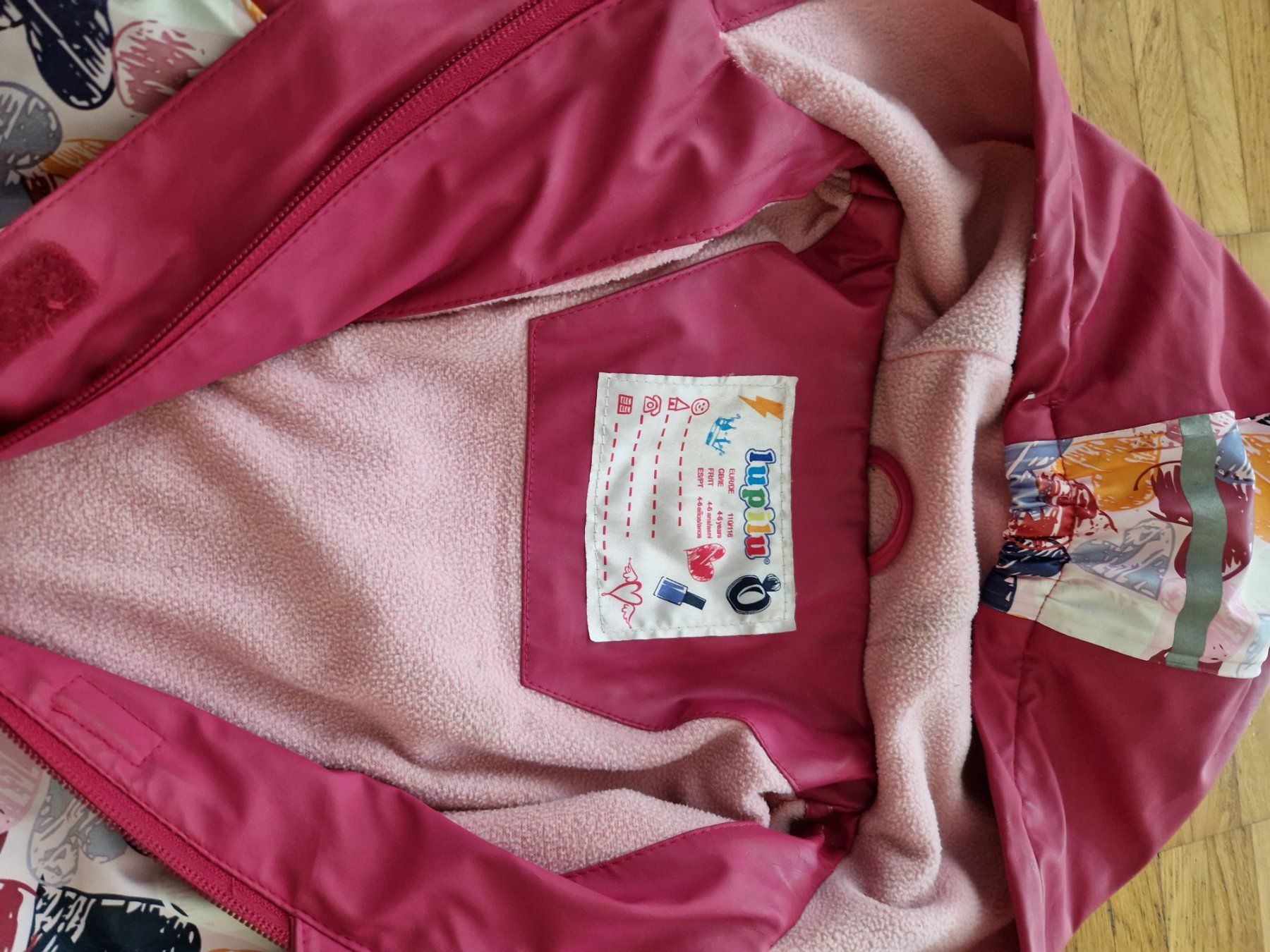 Jacken & Mäntel: Kinderjacken 4 Stk. Regenjacken – Gebraucht aus Chur von ThreeK 1