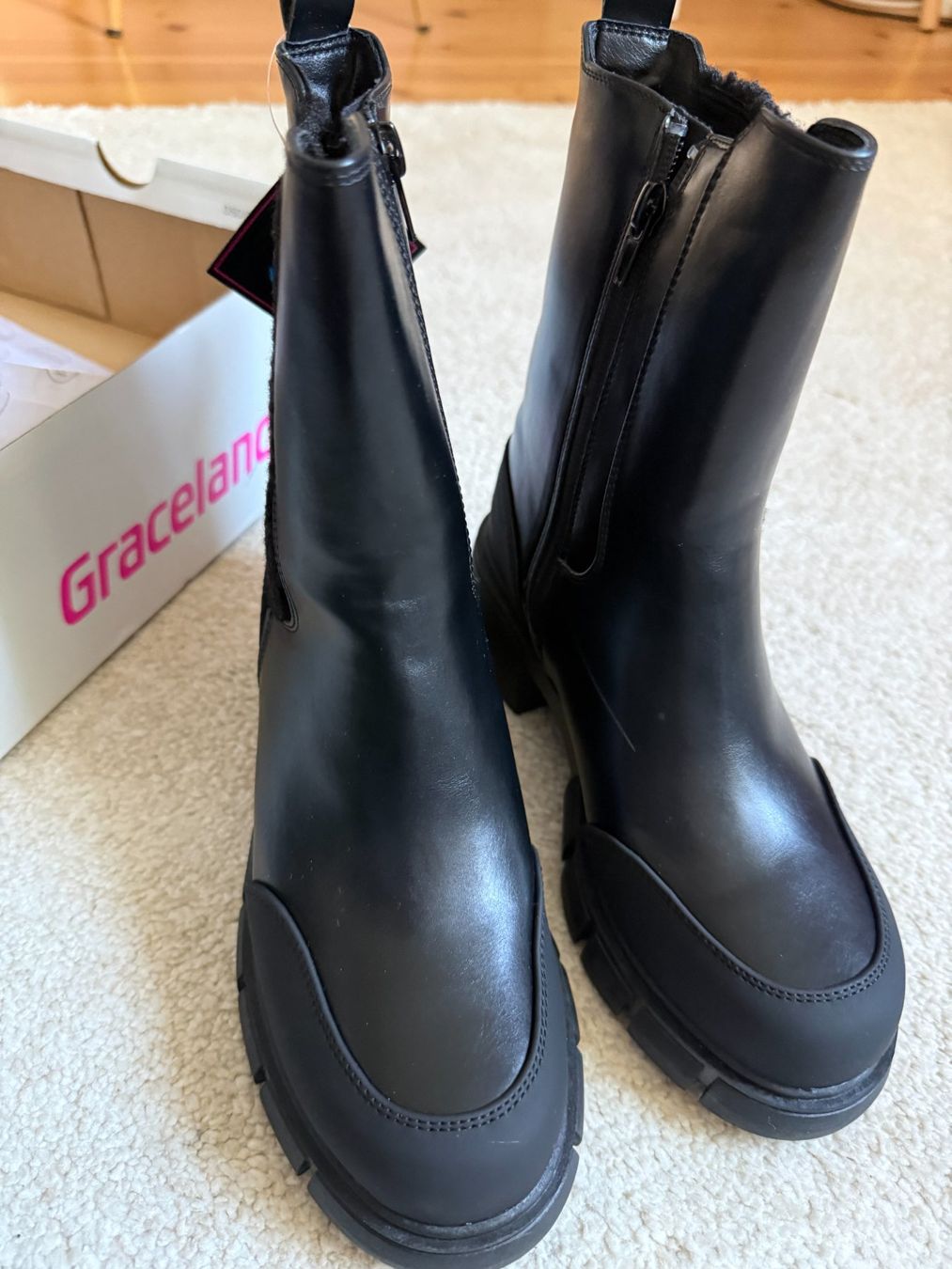 Graceland Scarpe per ragazze: Graceland Winter Boots – Schwarz – Nuovo e nell'imballaggio originale da Grosswangen venduto da ani_gbp2 1