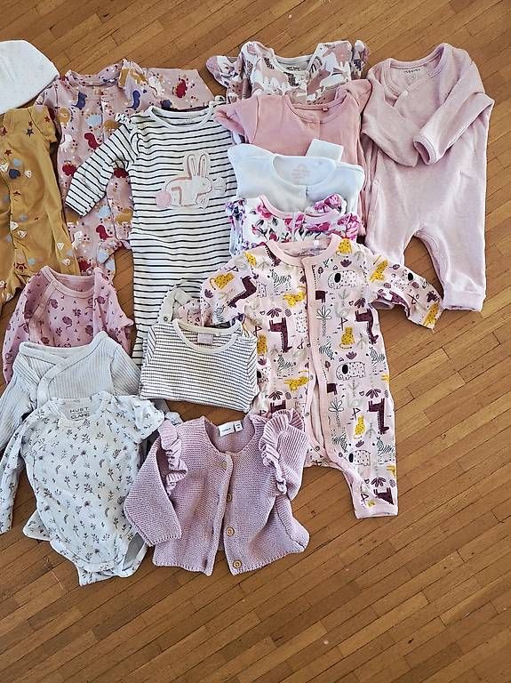 Lotti & Set di vestiti: Grosses Kleiderpaket gr 50/56 – Usato da Liestal venduto da Mimifee13 2