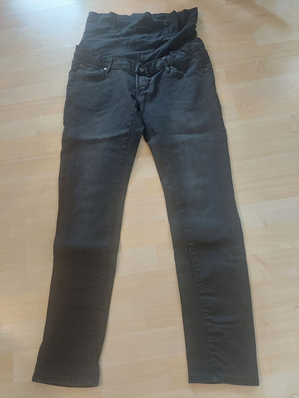 Jeans: Umstandsjeans, schwarz, Grösse 30/31 – Usato da Gränichen venduto da JaelRoost