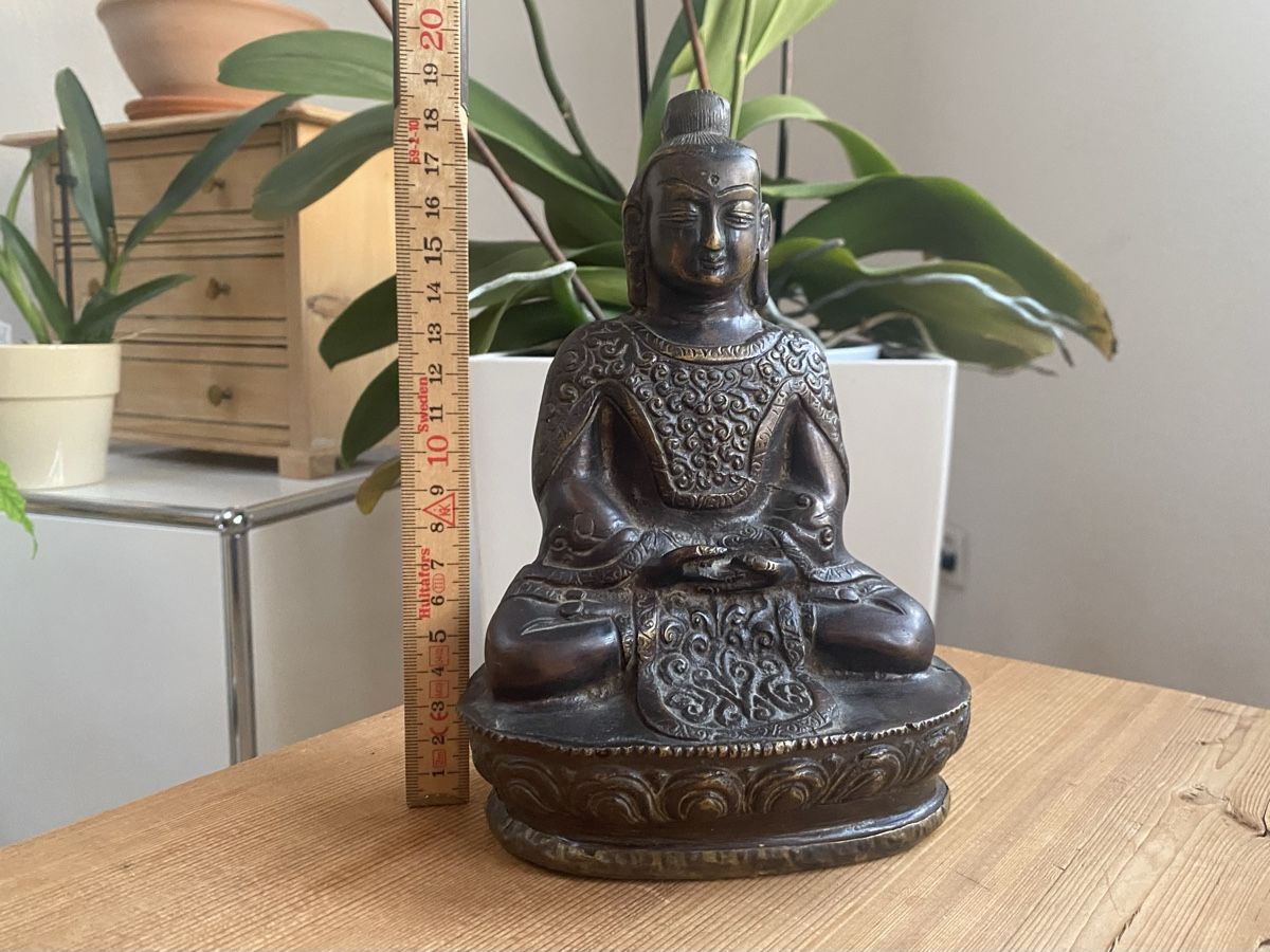 Sculture & Statue: Buddha Figur Bronze Art Deco Antik – Usato da Buochs venduto da H16 6