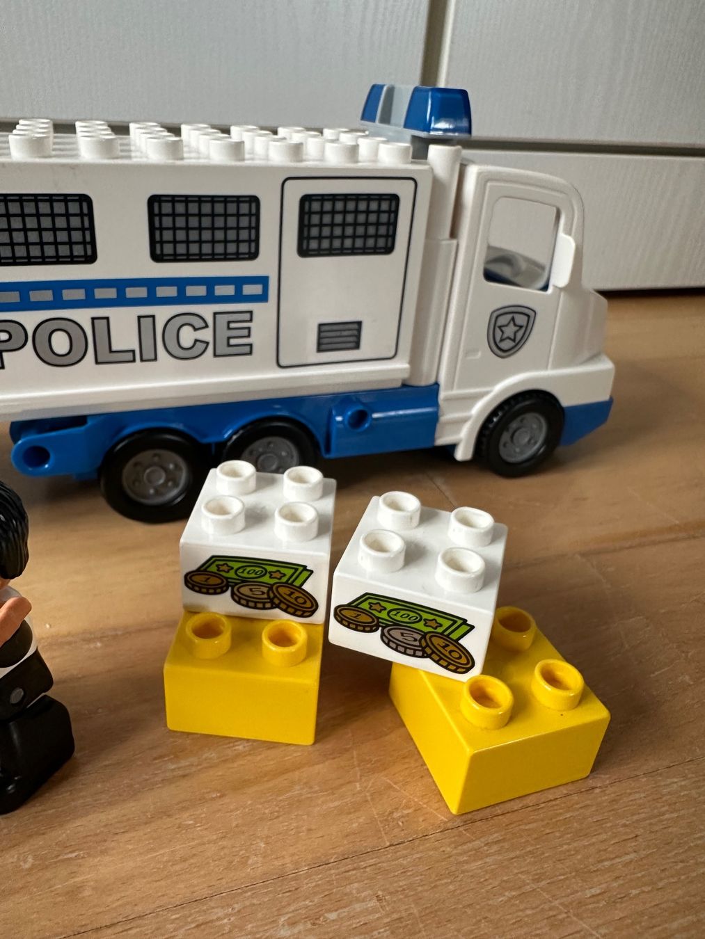 Lego Kit di costruzioni: LEGO Duplo Polizeitransporter 5680 – Usato da Ziefen venduto da elika 1