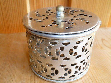 Tutte le decorazioni: Antike - Dose - Duftdose – Usato da Effretikon venduto da Heimstudio