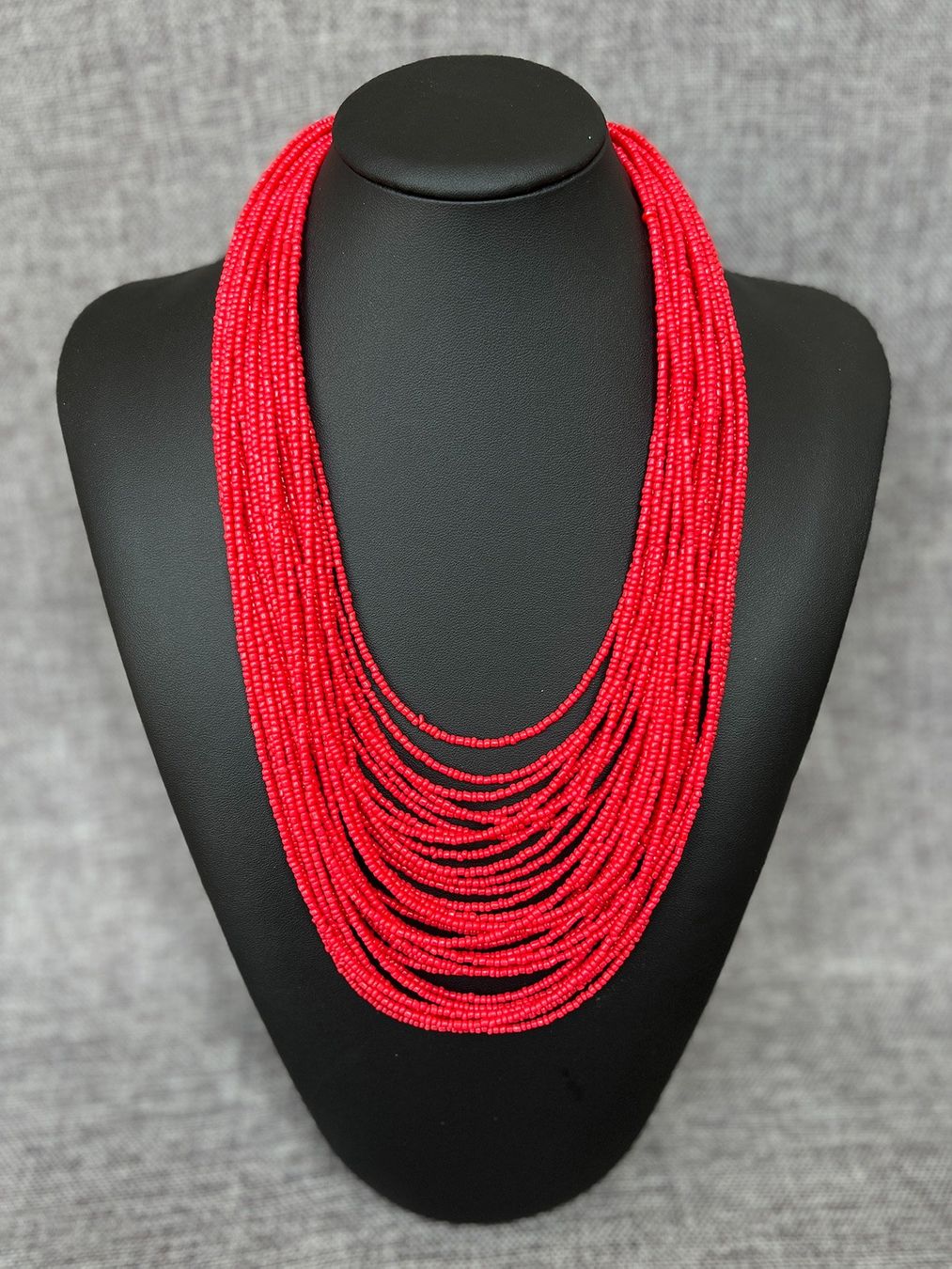 Catenine: Rote Statement Kette - Sommerlicher Blickfang! Neuwertig – Nuovo (secondo la descrizione) da Bern venduto da 11-02-1983 2