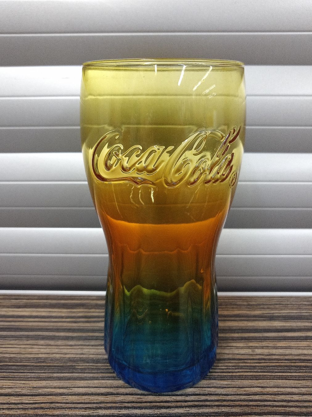Coca-Cola Bicchieri: Coca Cola Glas rainbow – Usato da Reiden venduto da Zofi-Brocki
