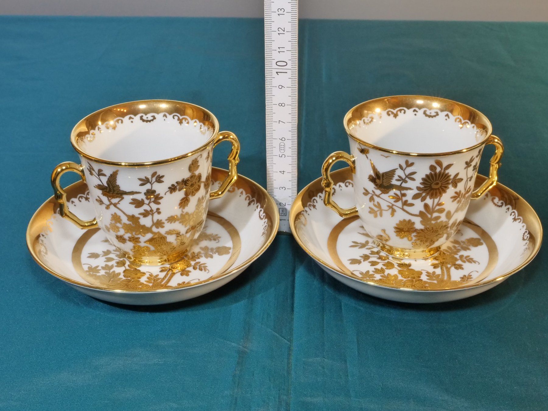 Tassen: 2 wunderschöne Langenthal Tassen mit Gold-Décor, Fac-similé – Gebraucht aus Lustmühle von Glatisant 9