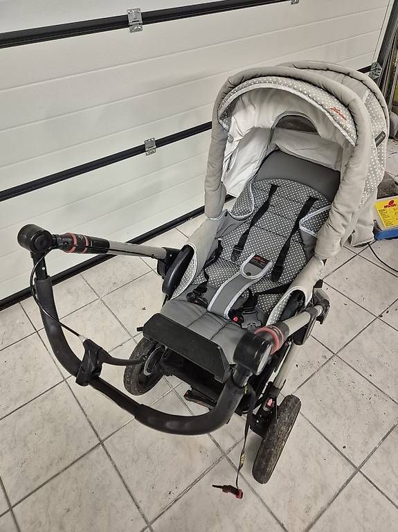 Kinderwagen: Kinderwagen – Gebraucht aus Oetwil am See von delia.hess 3