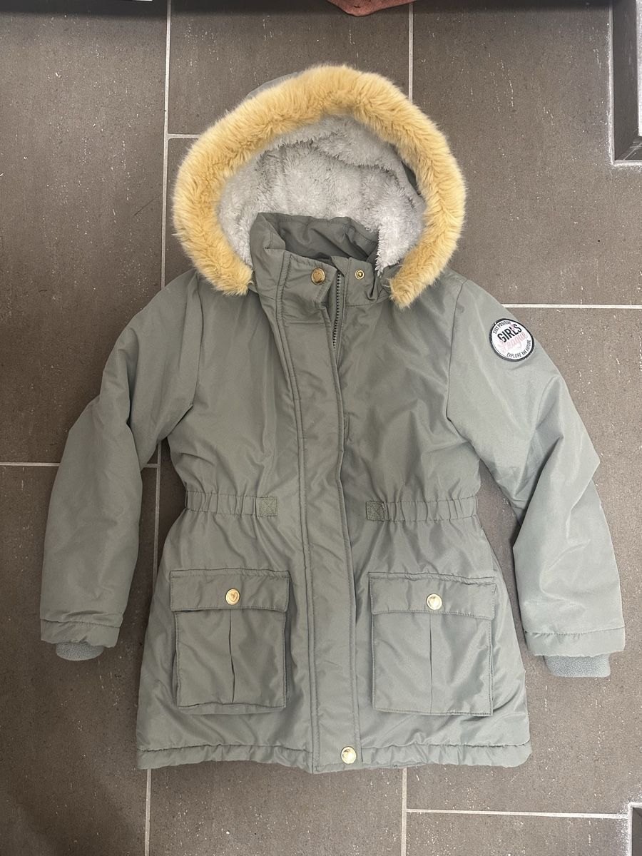 Jacken & Mäntel: Mantel Jacke Grösse 128 – Gebraucht aus Busswil von billib