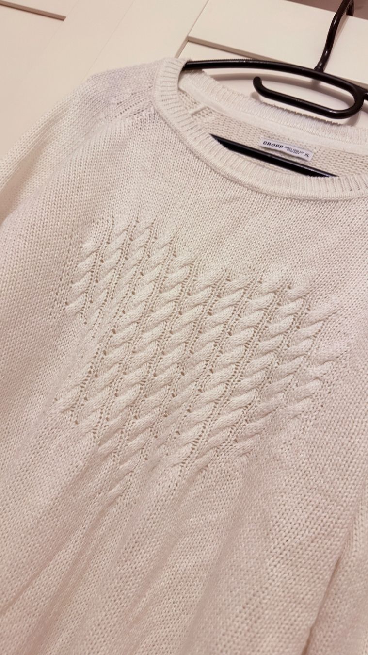 Pullover & Sweatshirts: • Pullover mit Herzmuster • – Gebraucht aus Basel von mendoza13 1